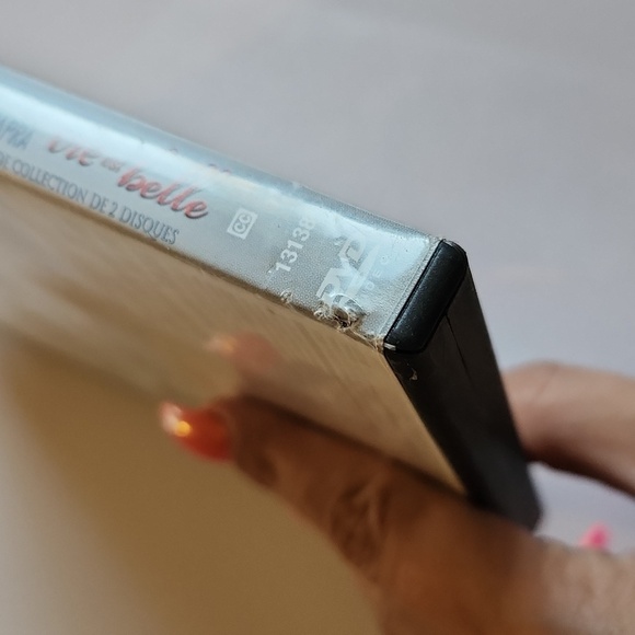 IT'S A WONDERFUL LIFE (TWO-DISC COLLECTORS SET) BILINGUAL DVD Christmas movie - Picture 5 of 6